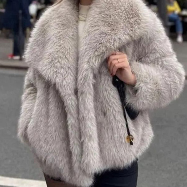 Paris | Elegant Faux Fur Coat
